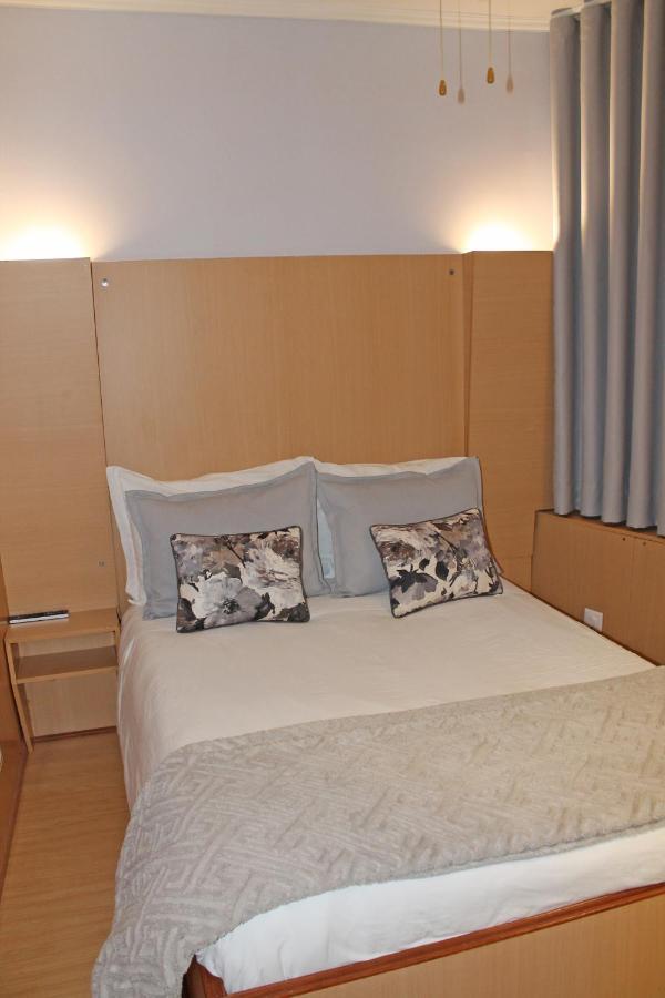 Residencial Paranhos Bed & Breakfast Porto Bagian luar foto