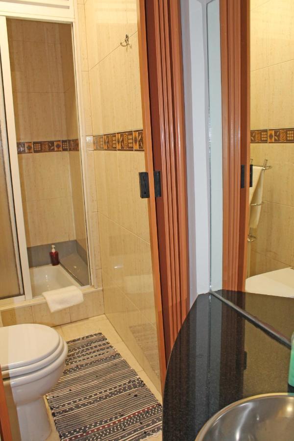 Residencial Paranhos Bed & Breakfast Porto Bagian luar foto