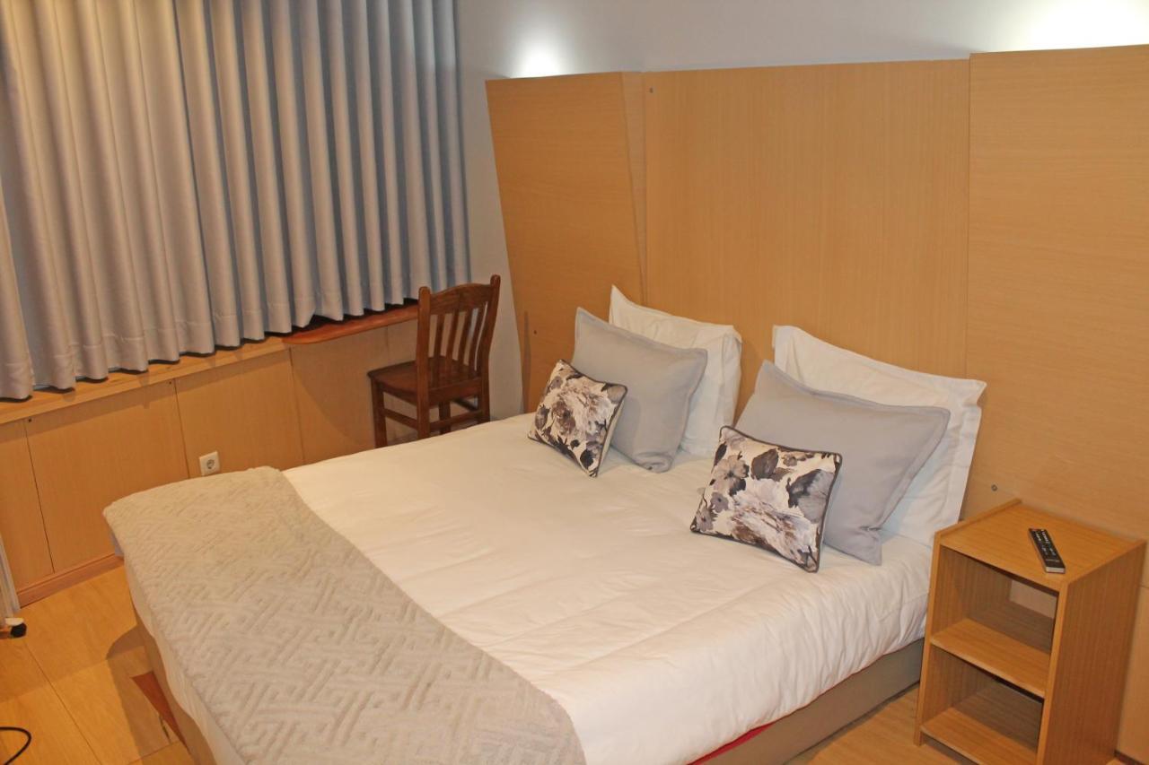 Residencial Paranhos Bed & Breakfast Porto Bagian luar foto