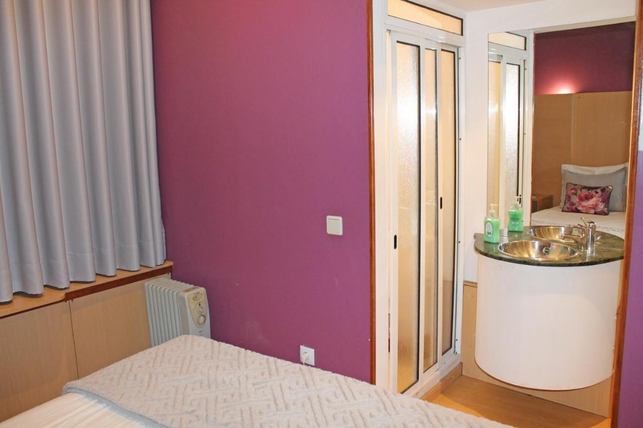 Residencial Paranhos Bed & Breakfast Porto Bagian luar foto